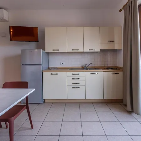 Residence Solei Classic & Plus Brenzone sul Garda Exterior photo
